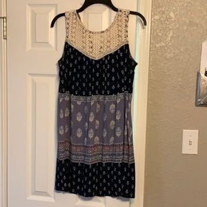 Tunic shirt dress with crochet detail